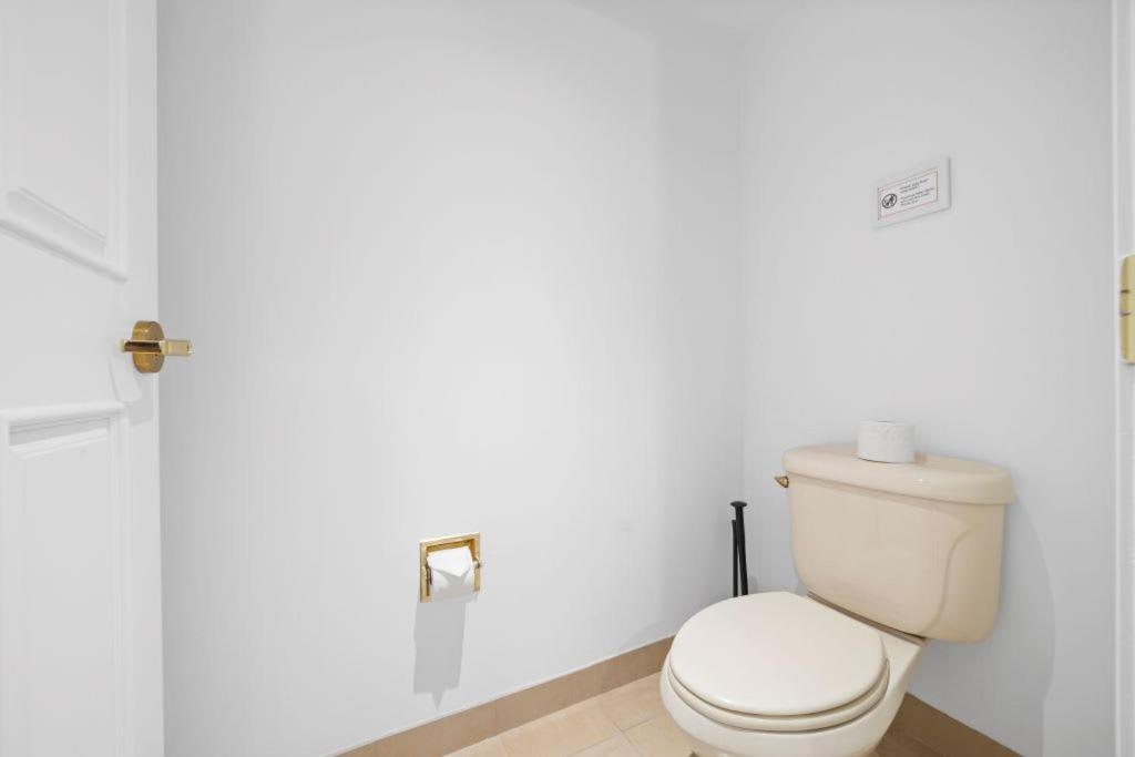 Sleep Six Cozysuites, 1Br 2Ba On The Boardwalk Atlantic City Exterior photo